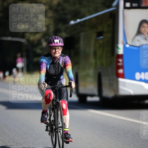 01.09.2024 - 17. Tribühne Triathlon H.Heesch http://msf.ph/oto/6940320 01.09.2024 10:36:10 Radfahren 1066, 1072 meine-sportfotos.de