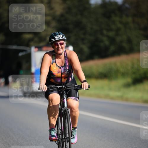 01.09.2024 - 17. Tribühne Triathlon H.Heesch http://msf.ph/oto/6940363 01.09.2024 10:36:14 Radfahren 139, 1072 meine-sportfotos.de