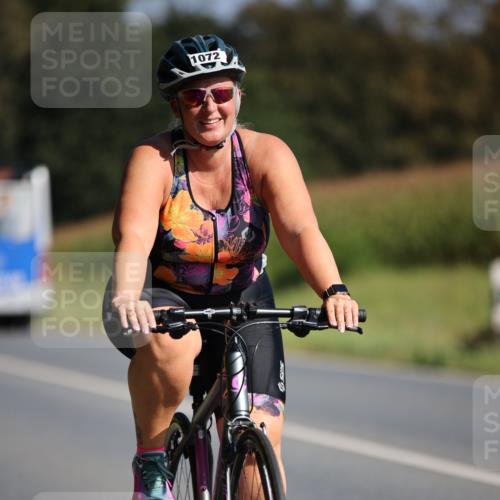 01.09.2024 - 17. Tribühne Triathlon H.Heesch http://msf.ph/oto/6940388 01.09.2024 10:36:15 Radfahren 139, 1072 meine-sportfotos.de