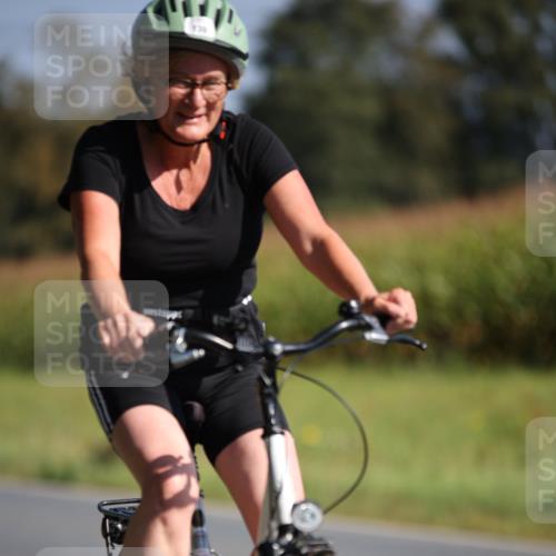 01.09.2024 - 17. Tribühne Triathlon H.Heesch http://msf.ph/oto/6940425 01.09.2024 10:36:23 Radfahren 139, 262 meine-sportfotos.de