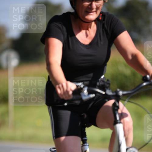 01.09.2024 - 17. Tribühne Triathlon H.Heesch http://msf.ph/oto/6940436 01.09.2024 10:36:23 Radfahren 139, 262 meine-sportfotos.de