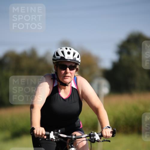 01.09.2024 - 17. Tribühne Triathlon H.Heesch http://msf.ph/oto/6940529 01.09.2024 10:37:44 Radfahren 160 meine-sportfotos.de