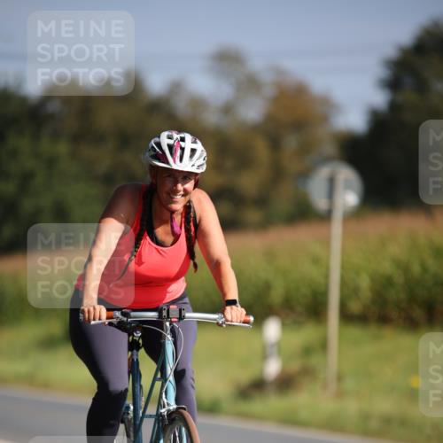 01.09.2024 - 17. Tribühne Triathlon H.Heesch http://msf.ph/oto/6940551 01.09.2024 10:38:34 Radfahren 151 meine-sportfotos.de