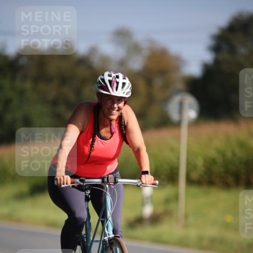 01.09.2024 - 17. Tribühne Triathlon H.Heesch http://msf.ph/oto/6940557 01.09.2024 10:38:34 Radfahren 151 meine-sportfotos.de
