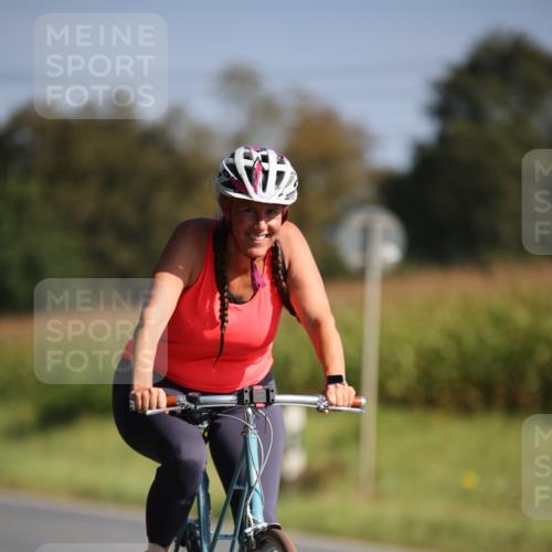 01.09.2024 - 17. Tribühne Triathlon H.Heesch http://msf.ph/oto/6940561 01.09.2024 10:38:34 Radfahren 151 meine-sportfotos.de