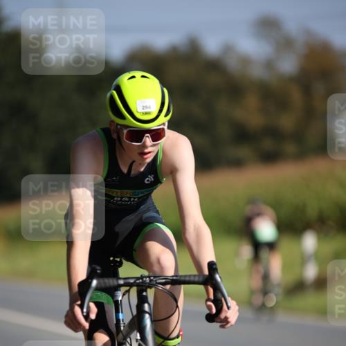 01.09.2024 - 17. Tribühne Triathlon H.Heesch http://msf.ph/oto/6940637 01.09.2024 10:40:41 Radfahren 179, 294 meine-sportfotos.de
