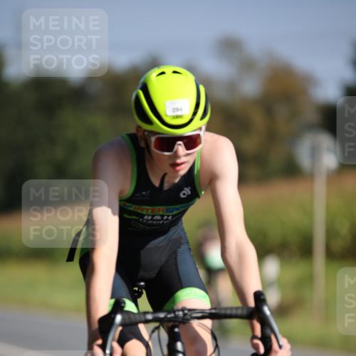 01.09.2024 - 17. Tribühne Triathlon H.Heesch http://msf.ph/oto/6940645 01.09.2024 10:40:41 Radfahren 179, 294 meine-sportfotos.de