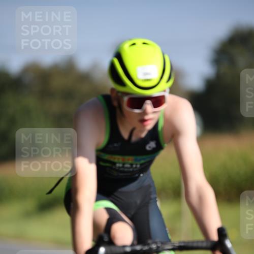 01.09.2024 - 17. Tribühne Triathlon H.Heesch http://msf.ph/oto/6940648 01.09.2024 10:40:41 Radfahren 179, 294 meine-sportfotos.de