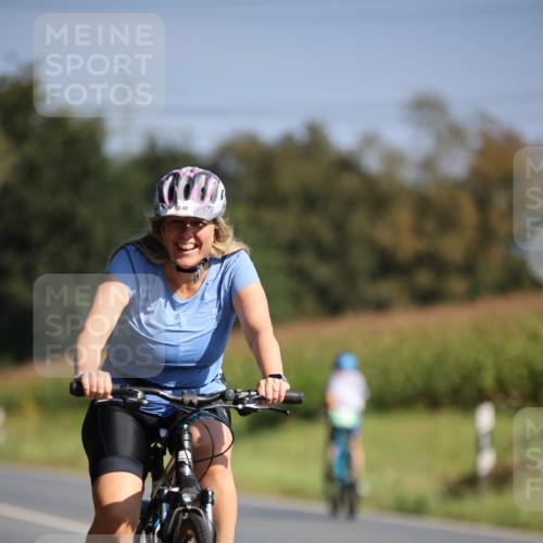 01.09.2024 - 17. Tribühne Triathlon H.Heesch http://msf.ph/oto/6940701 01.09.2024 10:40:52 Radfahren 138 meine-sportfotos.de