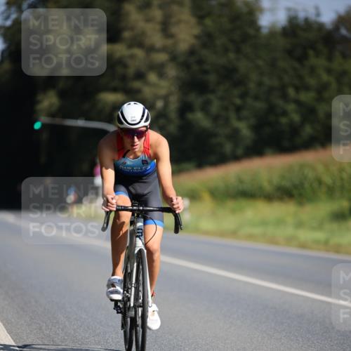 01.09.2024 - 17. Tribühne Triathlon H.Heesch http://msf.ph/oto/6940714 01.09.2024 10:41:30 Radfahren 256 meine-sportfotos.de