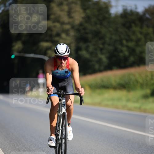 01.09.2024 - 17. Tribühne Triathlon H.Heesch http://msf.ph/oto/6940716 01.09.2024 10:41:30 Radfahren 256 meine-sportfotos.de