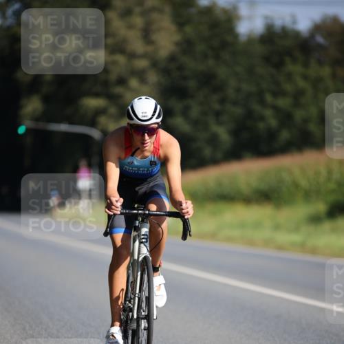 01.09.2024 - 17. Tribühne Triathlon H.Heesch http://msf.ph/oto/6940721 01.09.2024 10:41:30 Radfahren 256 meine-sportfotos.de