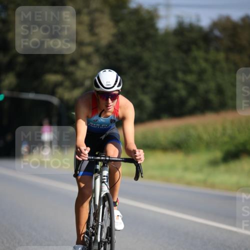 01.09.2024 - 17. Tribühne Triathlon H.Heesch http://msf.ph/oto/6940726 01.09.2024 10:41:30 Radfahren 256 meine-sportfotos.de