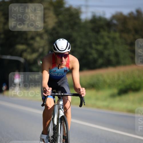 01.09.2024 - 17. Tribühne Triathlon H.Heesch http://msf.ph/oto/6940730 01.09.2024 10:41:30 Radfahren 256 meine-sportfotos.de