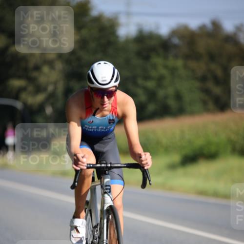 01.09.2024 - 17. Tribühne Triathlon H.Heesch http://msf.ph/oto/6940734 01.09.2024 10:41:30 Radfahren 256 meine-sportfotos.de