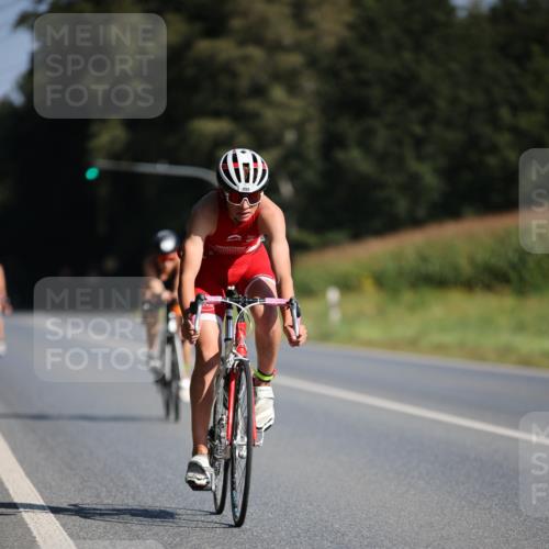01.09.2024 - 17. Tribühne Triathlon H.Heesch http://msf.ph/oto/6940752 01.09.2024 10:41:49 Radfahren 255, 268, 285 meine-sportfotos.de