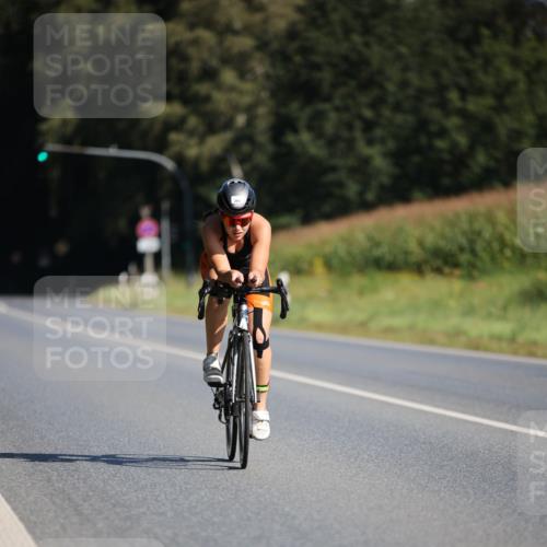 01.09.2024 - 17. Tribühne Triathlon H.Heesch http://msf.ph/oto/6940772 01.09.2024 10:41:50 Radfahren 255, 268, 285 meine-sportfotos.de