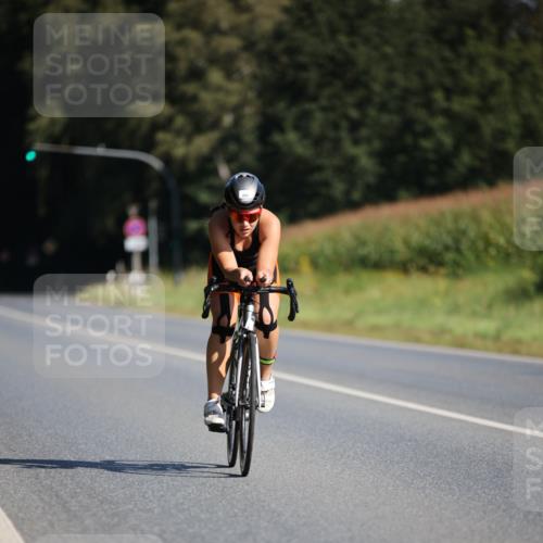 01.09.2024 - 17. Tribühne Triathlon H.Heesch http://msf.ph/oto/6940779 01.09.2024 10:41:51 Radfahren 255, 268, 285 meine-sportfotos.de