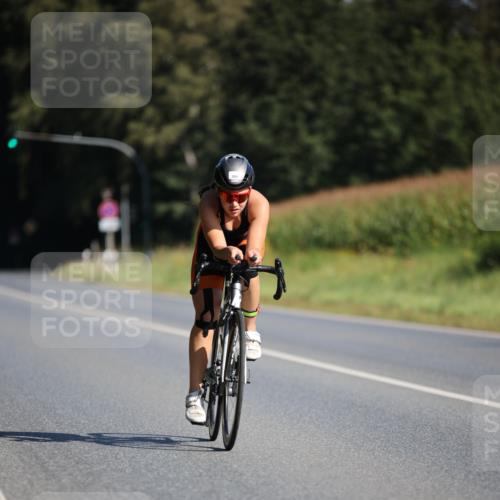 01.09.2024 - 17. Tribühne Triathlon H.Heesch http://msf.ph/oto/6940783 01.09.2024 10:41:51 Radfahren 255, 268, 285 meine-sportfotos.de