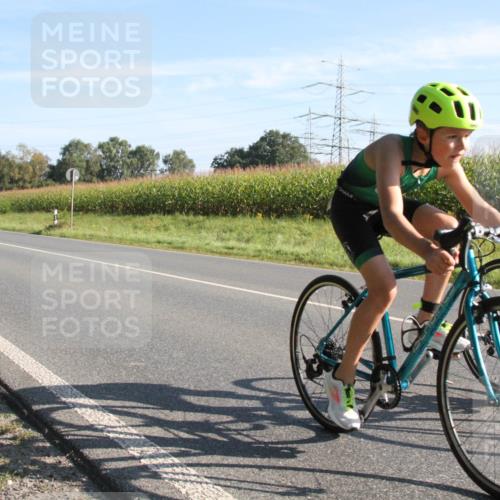 01.09.2024 - 17. Tribühne Triathlon H.Heesch http://msf.ph/oto/6940786 01.09.2024 09:38:23 Radfahren 94, 133 meine-sportfotos.de