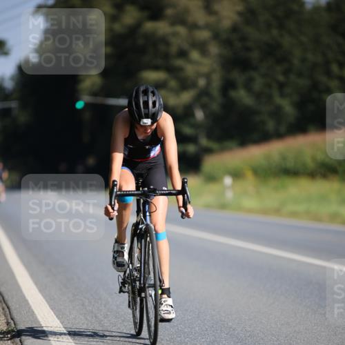 01.09.2024 - 17. Tribühne Triathlon H.Heesch http://msf.ph/oto/6940796 01.09.2024 10:41:53 Radfahren 268, 285 meine-sportfotos.de