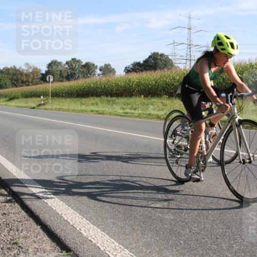 01.09.2024 - 17. Tribühne Triathlon H.Heesch http://msf.ph/oto/6940856 01.09.2024 09:40:52 Radfahren 58, 75, 78, 83, 86, 92, 99, 100, 104, 124 meine-sportfotos.de