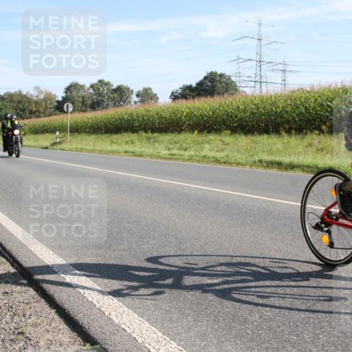 01.09.2024 - 17. Tribühne Triathlon H.Heesch http://msf.ph/oto/6940875 01.09.2024 09:41:21 Radfahren 77, 96 meine-sportfotos.de