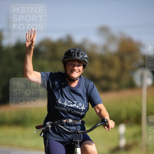 01.09.2024 - 17. Tribühne Triathlon H.Heesch http://msf.ph/oto/6940886 01.09.2024 10:42:10 Radfahren 217, 254, 266, 1067 meine-sportfotos.de