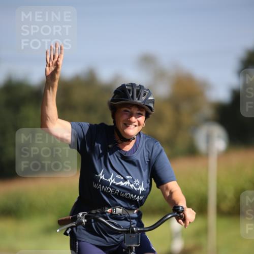 01.09.2024 - 17. Tribühne Triathlon H.Heesch http://msf.ph/oto/6940892 01.09.2024 10:42:10 Radfahren 217, 254, 266, 1067 meine-sportfotos.de