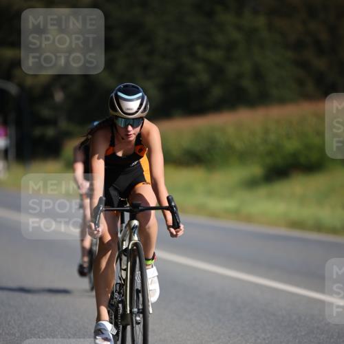 01.09.2024 - 17. Tribühne Triathlon H.Heesch http://msf.ph/oto/6940902 01.09.2024 10:42:14 Radfahren 254, 266 meine-sportfotos.de