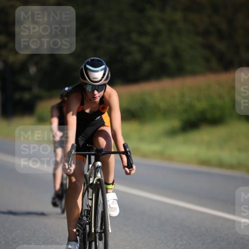 01.09.2024 - 17. Tribühne Triathlon H.Heesch http://msf.ph/oto/6940906 01.09.2024 10:42:14 Radfahren 254, 266 meine-sportfotos.de