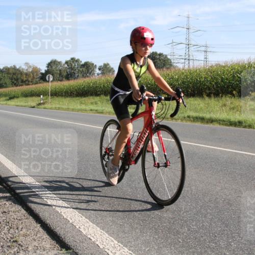 01.09.2024 - 17. Tribühne Triathlon H.Heesch http://msf.ph/oto/6940917 01.09.2024 09:43:50 Radfahren 102 meine-sportfotos.de
