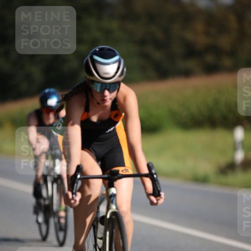 01.09.2024 - 17. Tribühne Triathlon H.Heesch http://msf.ph/oto/6940920 01.09.2024 10:42:14 Radfahren 254, 266 meine-sportfotos.de