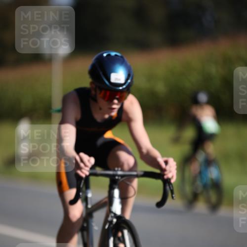 01.09.2024 - 17. Tribühne Triathlon H.Heesch http://msf.ph/oto/6940936 01.09.2024 10:42:15 Radfahren 254, 266, 306 meine-sportfotos.de