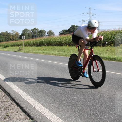 01.09.2024 - 17. Tribühne Triathlon H.Heesch http://msf.ph/oto/6940949 01.09.2024 10:23:54 Radfahren 1075 meine-sportfotos.de