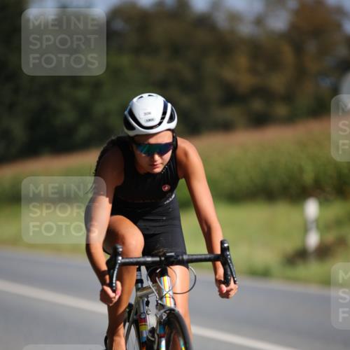 01.09.2024 - 17. Tribühne Triathlon H.Heesch http://msf.ph/oto/6940966 01.09.2024 10:42:25 Radfahren 205, 247, 306 meine-sportfotos.de