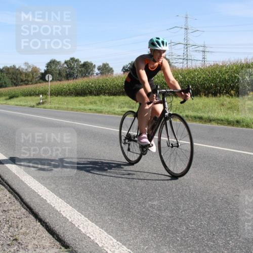 01.09.2024 - 17. Tribühne Triathlon H.Heesch http://msf.ph/oto/6940980 01.09.2024 10:28:45 Radfahren 156, 256 meine-sportfotos.de