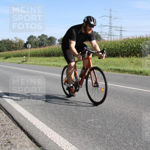 01.09.2024 - 17. Tribühne Triathlon H.Heesch http://msf.ph/oto/6940989 01.09.2024 10:29:33 Radfahren 155, 253, 264 meine-sportfotos.de