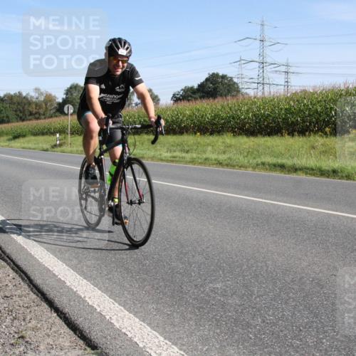 01.09.2024 - 17. Tribühne Triathlon H.Heesch http://msf.ph/oto/6940997 01.09.2024 10:29:58 Radfahren 147, 152, 181, 265, 277 meine-sportfotos.de