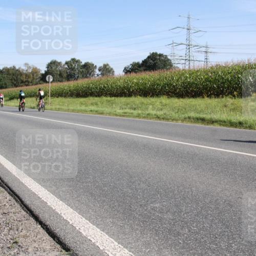 01.09.2024 - 17. Tribühne Triathlon H.Heesch http://msf.ph/oto/6941049 01.09.2024 10:31:49 Radfahren 187, 232, 242, 259, 304, 1062 meine-sportfotos.de