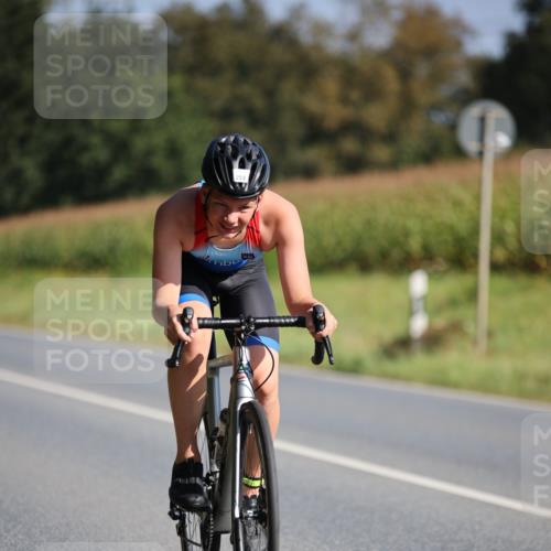 01.09.2024 - 17. Tribühne Triathlon H.Heesch http://msf.ph/oto/6941067 01.09.2024 10:42:41 Radfahren 246, 251, 253, 264, 273, 274 meine-sportfotos.de