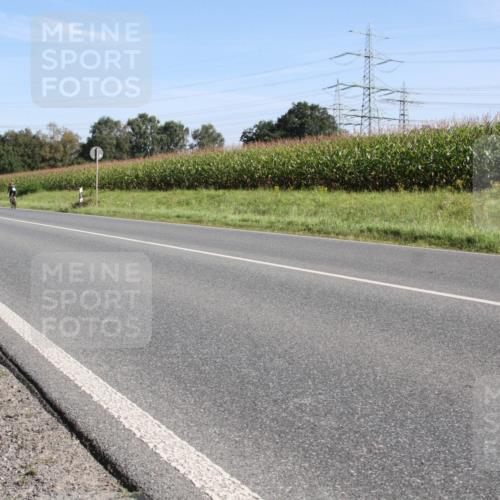 01.09.2024 - 17. Tribühne Triathlon H.Heesch http://msf.ph/oto/6941068 01.09.2024 10:32:19 Radfahren 140, 167, 211, 221 meine-sportfotos.de