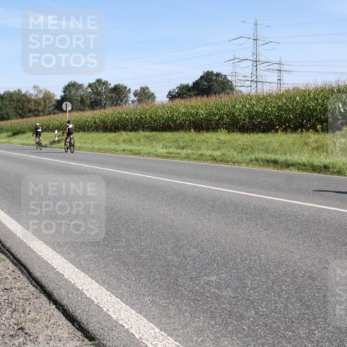 01.09.2024 - 17. Tribühne Triathlon H.Heesch http://msf.ph/oto/6941087 01.09.2024 10:32:46 Radfahren 174, 206, 229, 263, 280, 299 meine-sportfotos.de