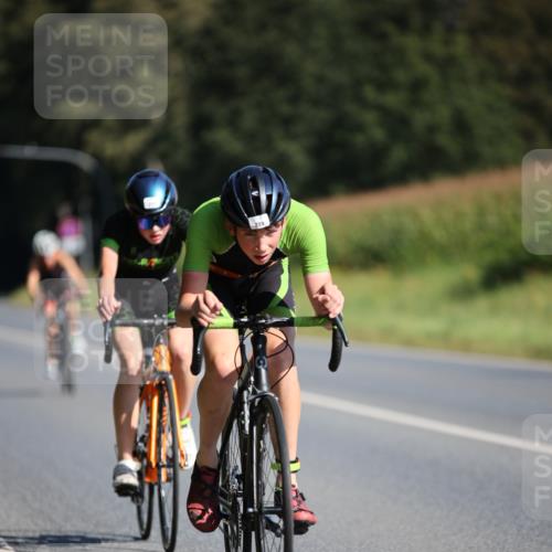 01.09.2024 - 17. Tribühne Triathlon H.Heesch http://msf.ph/oto/6941088 01.09.2024 10:42:48 Radfahren 246, 264, 273, 274 meine-sportfotos.de