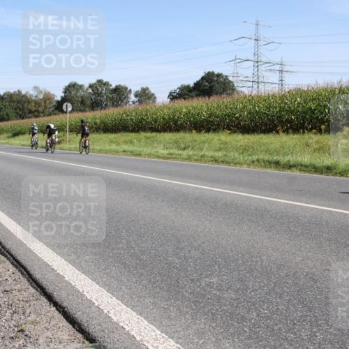 01.09.2024 - 17. Tribühne Triathlon H.Heesch http://msf.ph/oto/6941100 01.09.2024 10:32:54 Radfahren 149, 206, 209, 233, 280, 299 meine-sportfotos.de