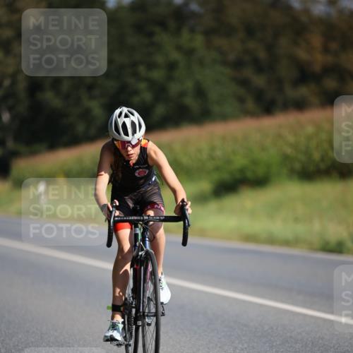 01.09.2024 - 17. Tribühne Triathlon H.Heesch http://msf.ph/oto/6941120 01.09.2024 10:42:50 Radfahren 246, 264, 273, 274 meine-sportfotos.de