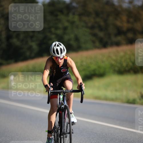 01.09.2024 - 17. Tribühne Triathlon H.Heesch http://msf.ph/oto/6941129 01.09.2024 10:42:51 Radfahren 246, 264 meine-sportfotos.de