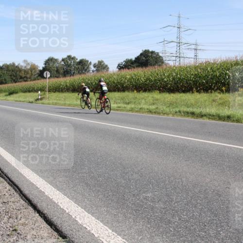 01.09.2024 - 17. Tribühne Triathlon H.Heesch http://msf.ph/oto/6941131 01.09.2024 10:33:26 Radfahren 171, 172, 173, 188, 225, 281, 298 meine-sportfotos.de
