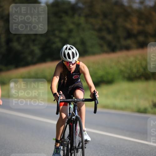 01.09.2024 - 17. Tribühne Triathlon H.Heesch http://msf.ph/oto/6941134 01.09.2024 10:42:51 Radfahren 246, 264 meine-sportfotos.de