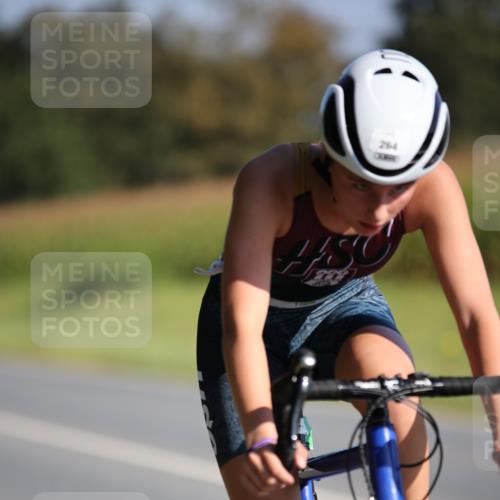 01.09.2024 - 17. Tribühne Triathlon H.Heesch http://msf.ph/oto/6941147 01.09.2024 10:42:52 Radfahren 246, 264 meine-sportfotos.de